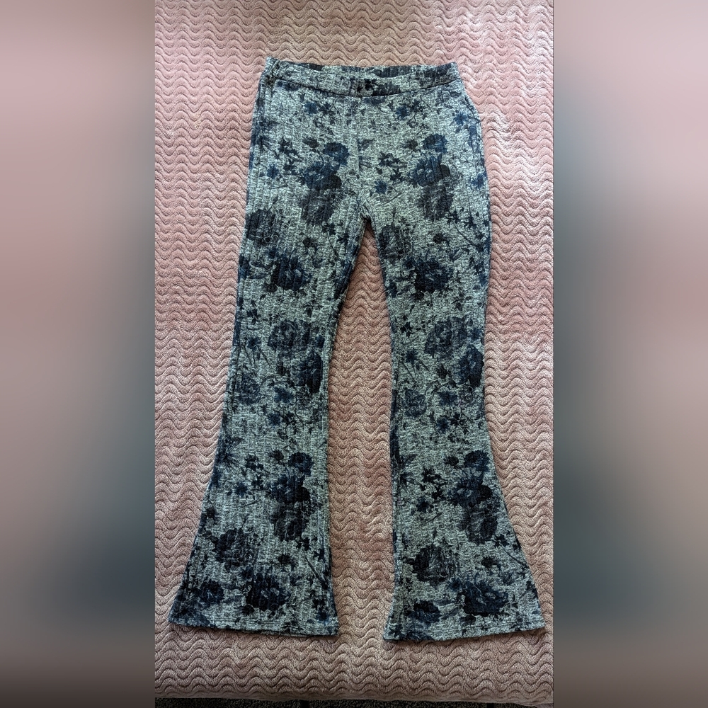 Women's Bottoms/Pants Size L By Joe Benbasset